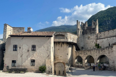 Castel10